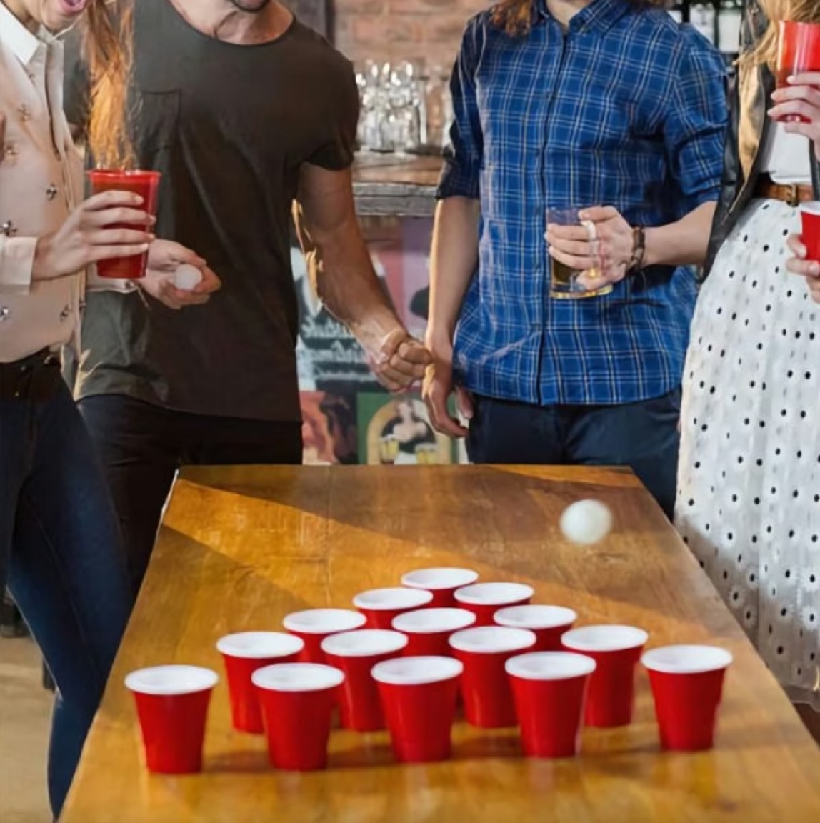 Beer pong set